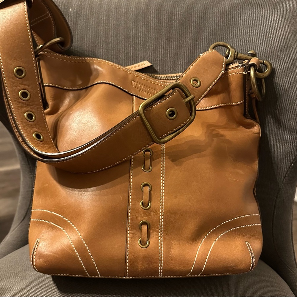 Vintage coach adjustable shoulder bag